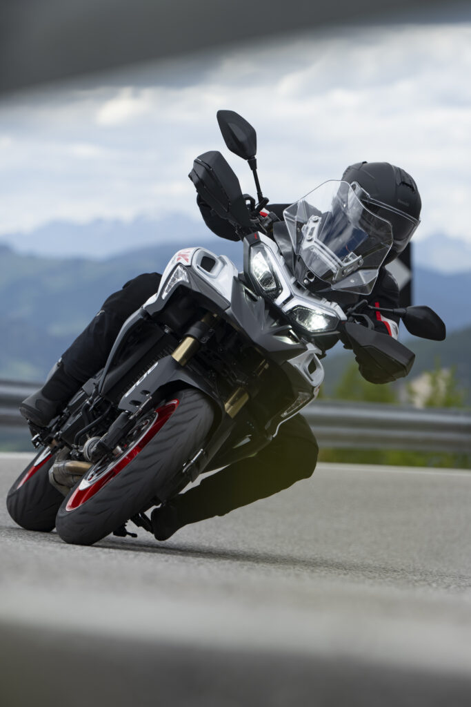 Benelli TRK 902 Stradale